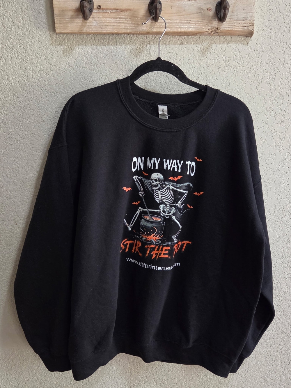 Gildan On My Way to Stir The Pot  Blk Crewneck Sweatshirt with Skeleton  Graphic